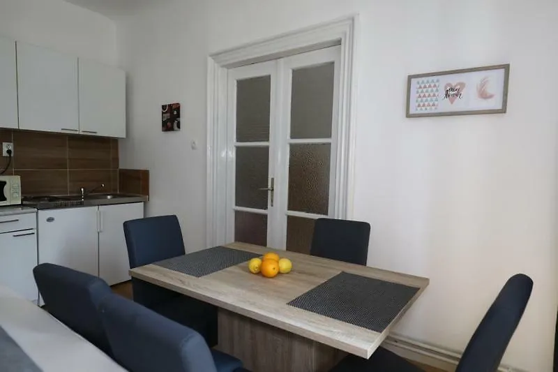 Гостевой дом Odeon Apartment And Rooms Риека