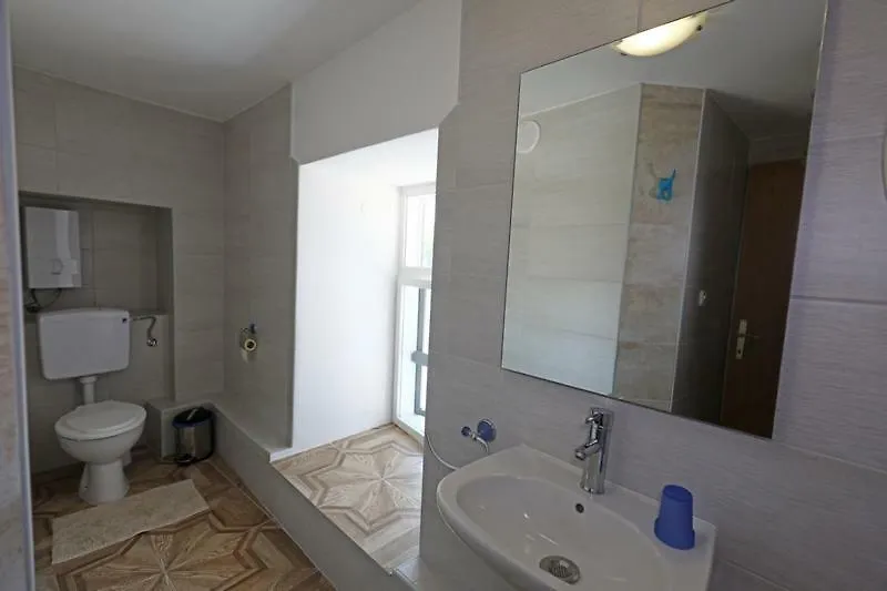 Odeon Apartment And Rooms 리예카 게스트하우스