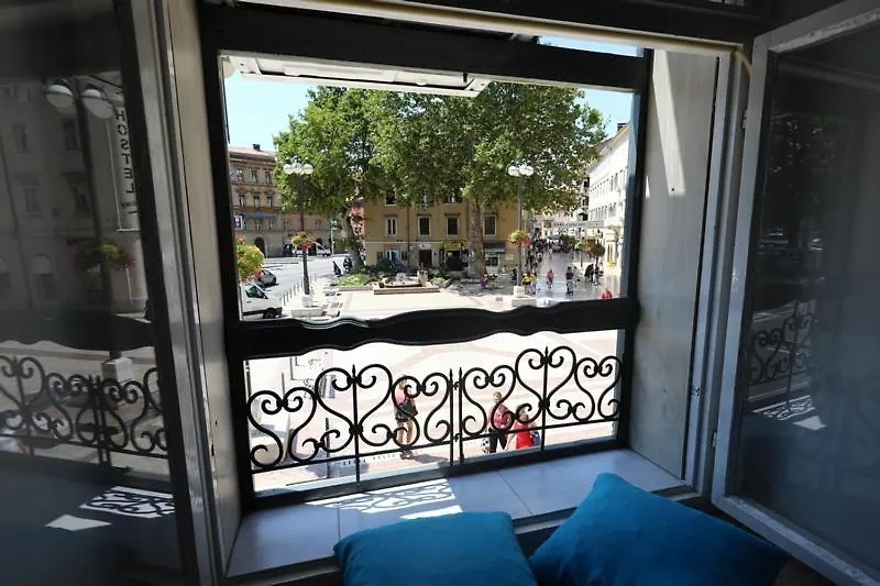 Odeon Apartment And Rooms Rijeka Gasthof