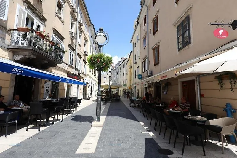 Odeon Apartment And Rooms Rijeka Gasthof